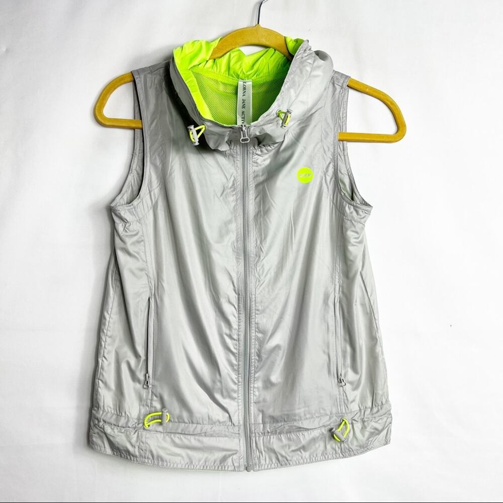 LORNA JANE Active Elevate Grey Vest NWT in Size XS